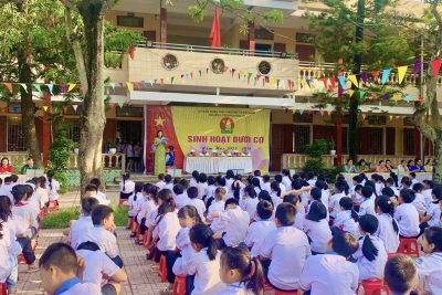 BUỔI SINH HOẠT ĐẦU TUẦN ĐẦY HỨNG KHỞI